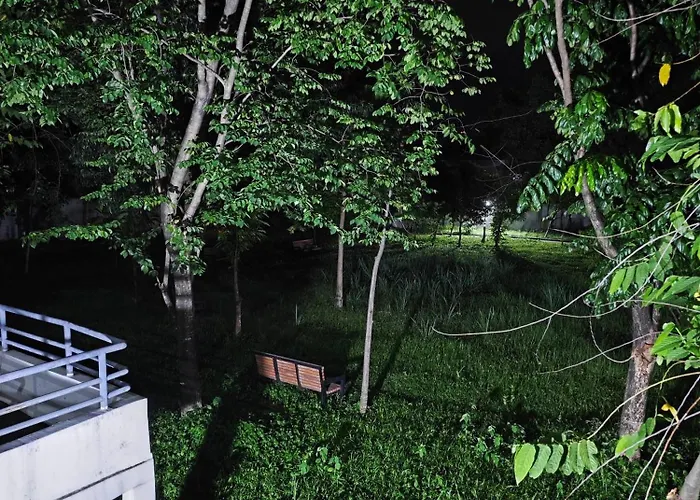 度假居 Luxurious And Cozy In Quezon With View *