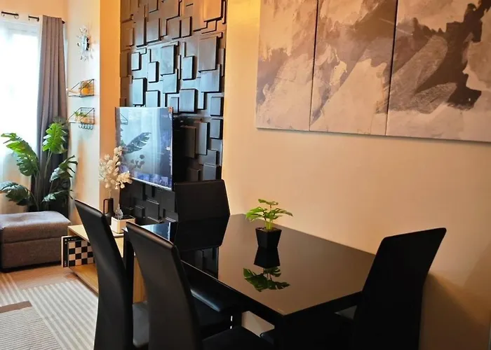 Luxurious And Cozy In Quezon With View 度假居
